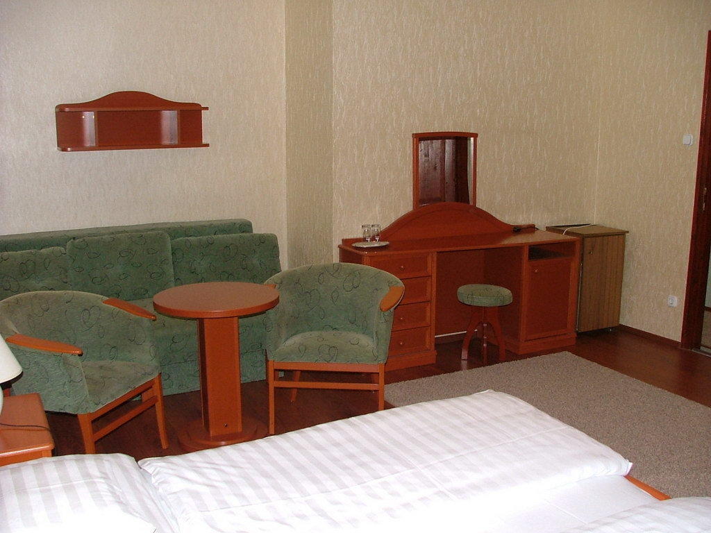 ホテルErdogyongye Etterem Es Panzio ザラエゲルセグ 部屋 写真