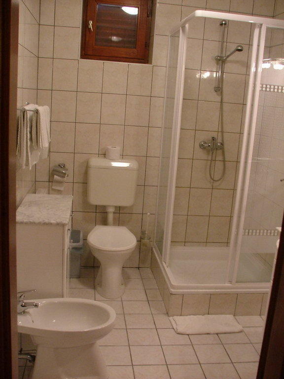 ホテルErdogyongye Etterem Es Panzio ザラエゲルセグ 部屋 写真